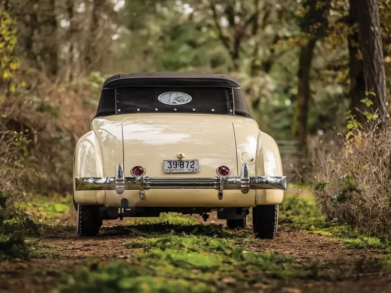 1936 Cord 810 & 812 - Image 17 of 21