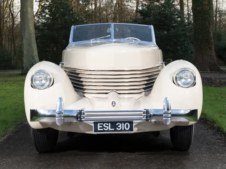 1936 Cord 810 & 812 - Image 11 of 28