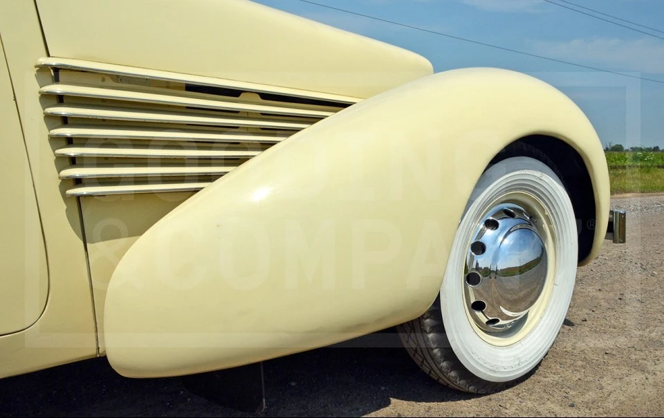 1936 Cord 810 & 812 - Image 14 of 18