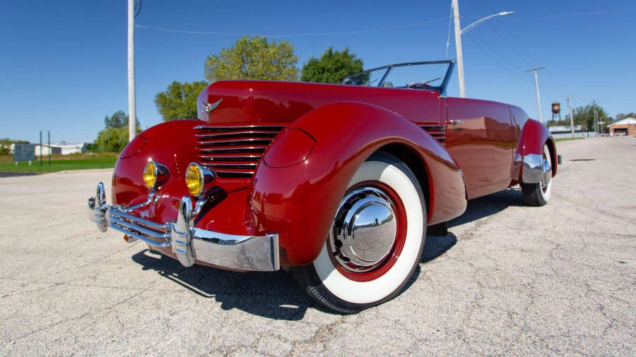 1936 Cord 810 & 812 - Image 10 of 20