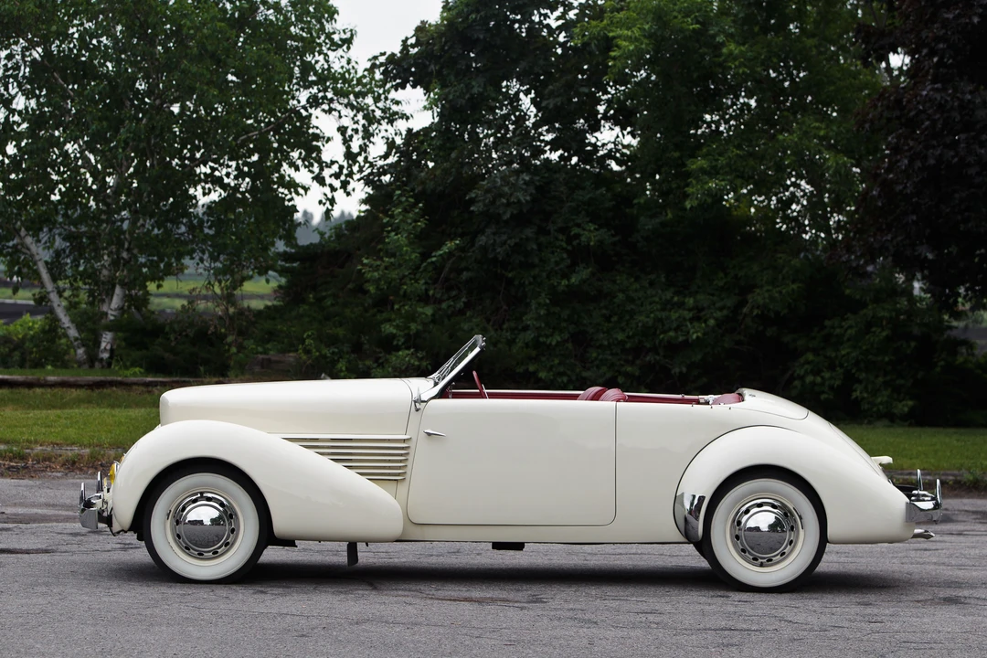 1936 Cord 810 & 812 - Image 7 of 13