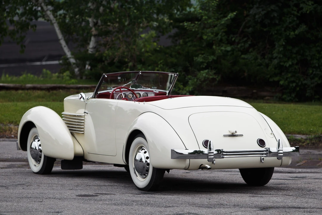 1936 Cord 810 & 812 - Image 12 of 13