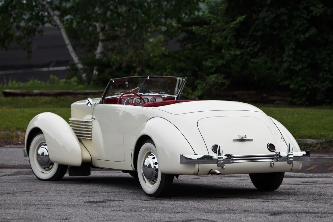 1936 Cord 810 & 812 - Image 11 of 13