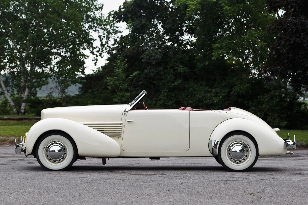 1936 Cord 810 & 812 - Image 6 of 13