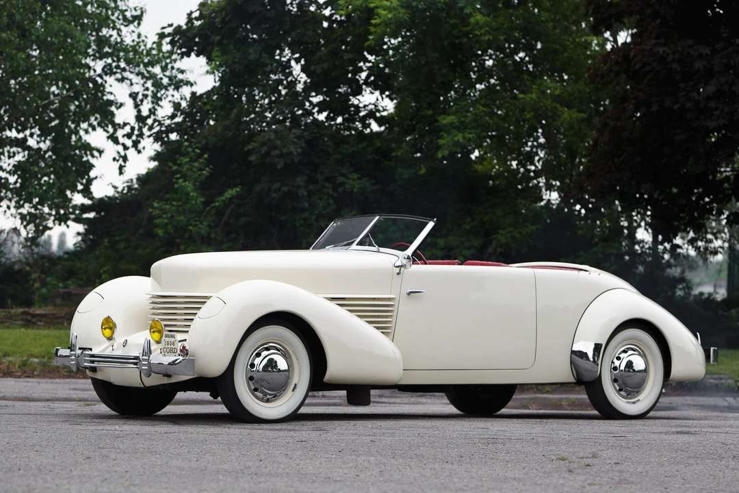 1936 Cord 810 & 812 - Image 8 of 13