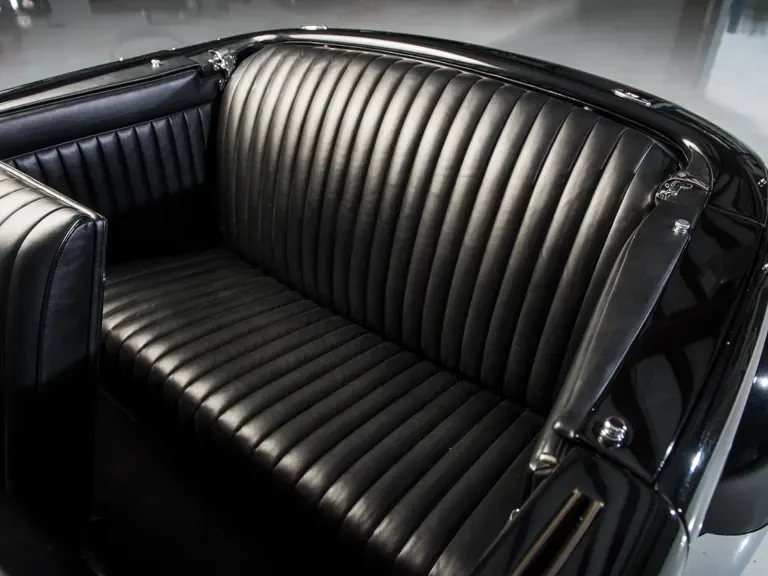 1936 Cord 810 & 812 - Image 29 of 31