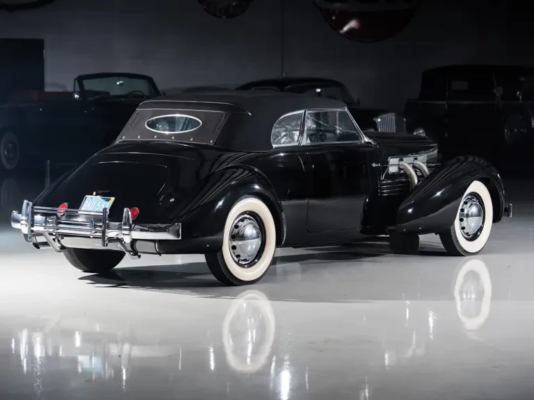 1936 Cord 810 & 812 - Image 3 of 31
