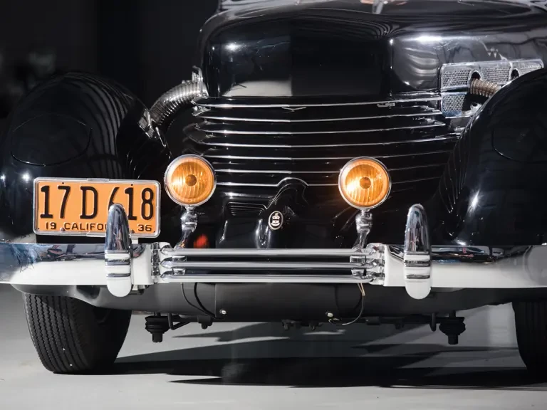 1936 Cord 810 & 812 - Image 13 of 31