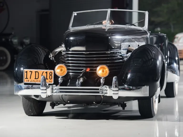 1936 Cord 810 & 812 - Image 31 of 31