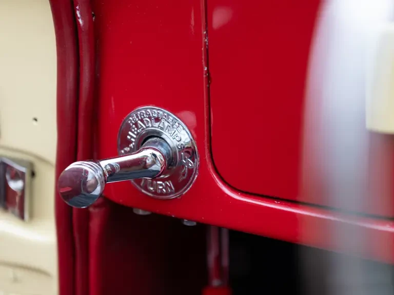 1936 Cord 810 & 812 - Image 30 of 31