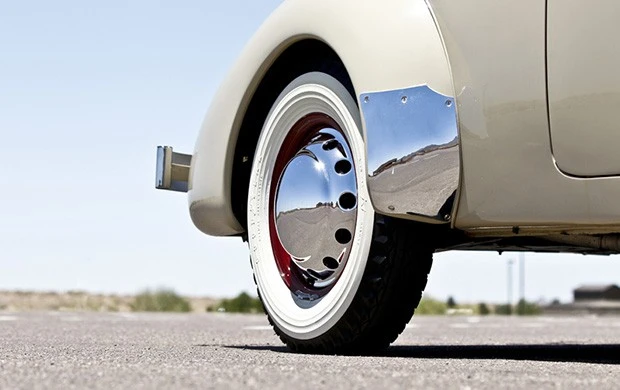 1936 Cord 810 & 812 - Image 15 of 15