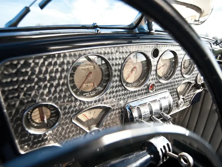 1936 Cord 810 & 812 - Image 14 of 16