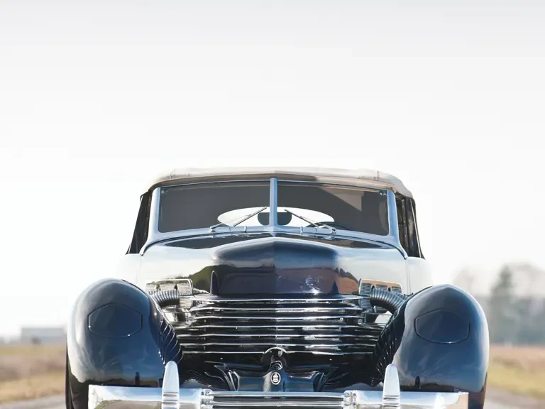 1936 Cord 810 & 812 - Image 16 of 16