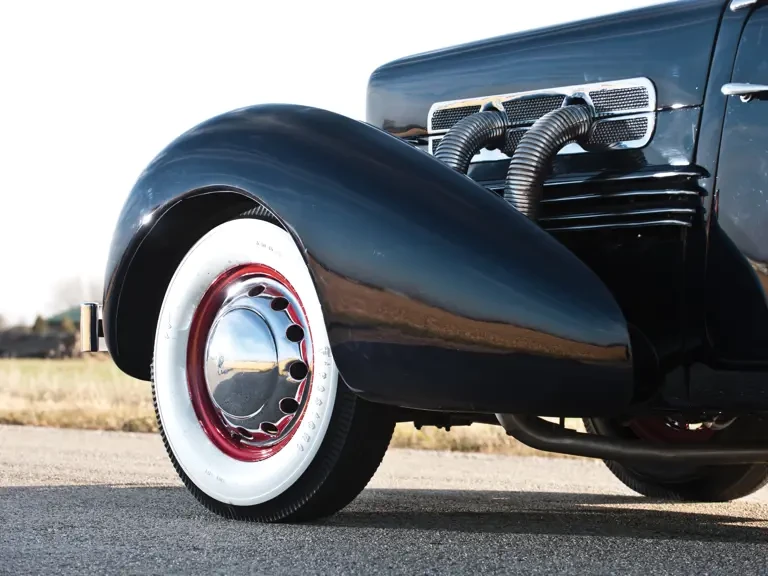 1936 Cord 810 & 812 - Image 9 of 16