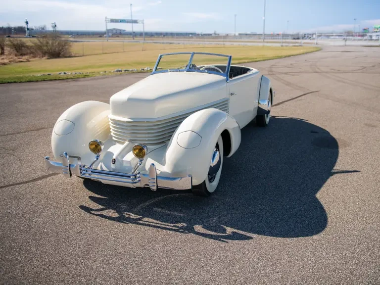 1936 Cord 810 & 812 - Image 6 of 31