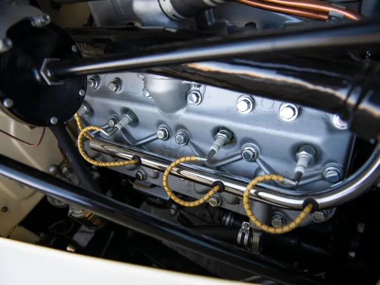 1936 Cord 810 & 812 - Image 31 of 31
