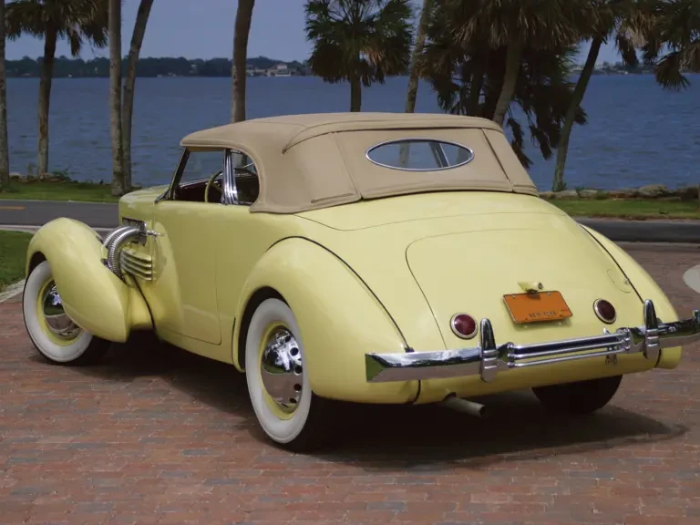 1936 Cord 810 & 812 - Image 3 of 7