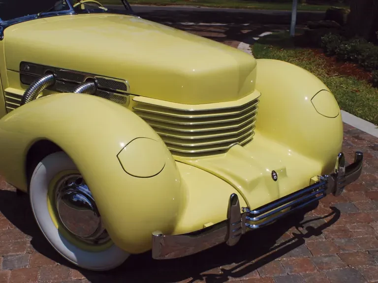 1936 Cord 810 & 812 - Image 6 of 7
