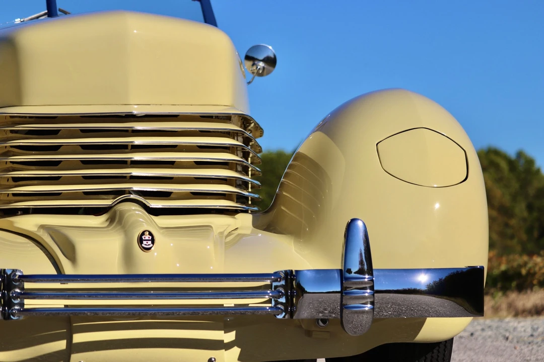 1936 Cord 810 & 812 - Image 13 of 31