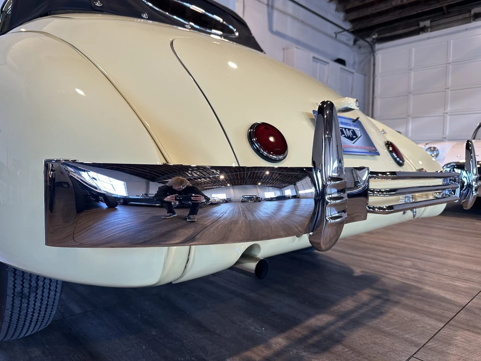 1936 Cord 810 & 812 - Image 24 of 31