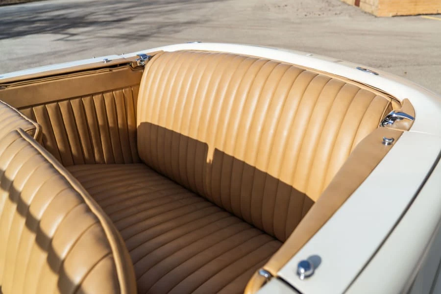 1936 Cord 810 & 812 - Image 26 of 31