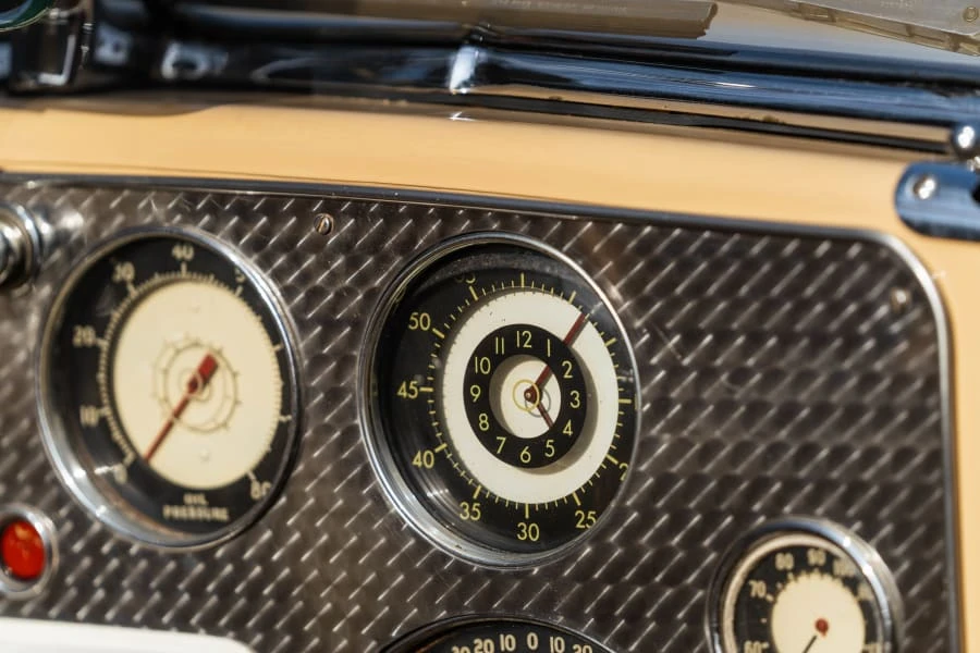 1936 Cord 810 & 812 - Image 22 of 31