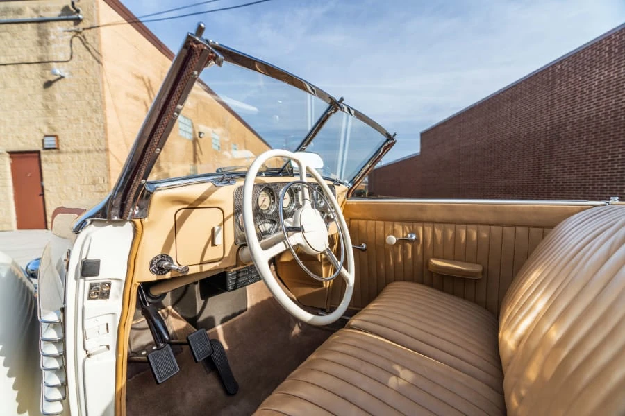 1936 Cord 810 & 812 - Image 18 of 31