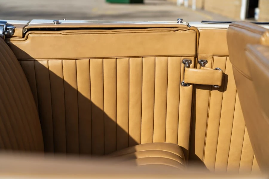 1936 Cord 810 & 812 - Image 25 of 31