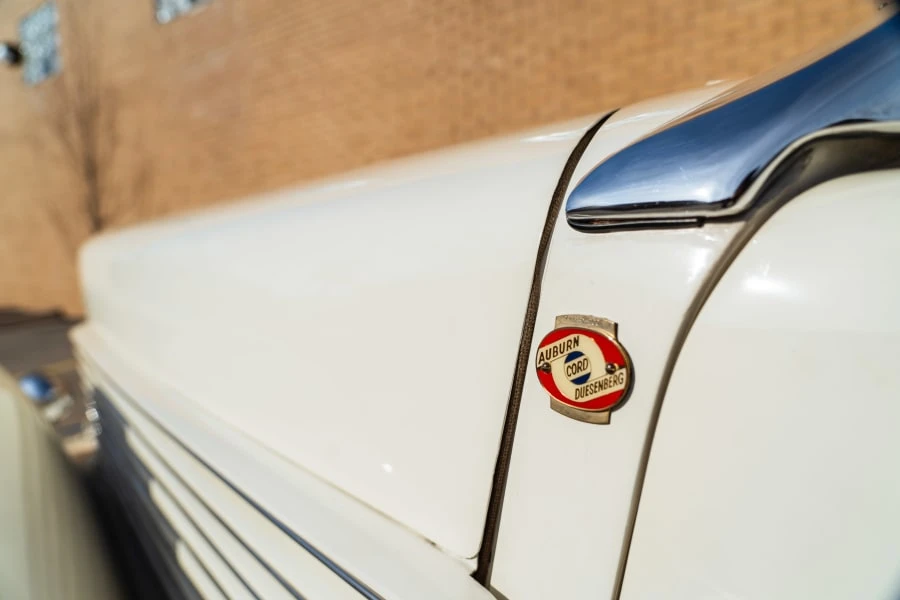1936 Cord 810 & 812 - Image 16 of 31