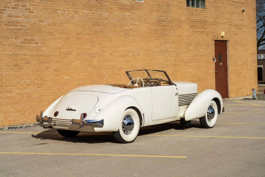 1936 Cord 810 & 812 - Image 3 of 31