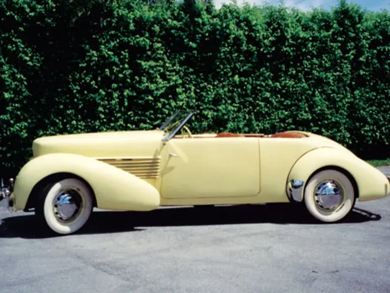 1936 Cord 810 & 812 - Image 5 of 5