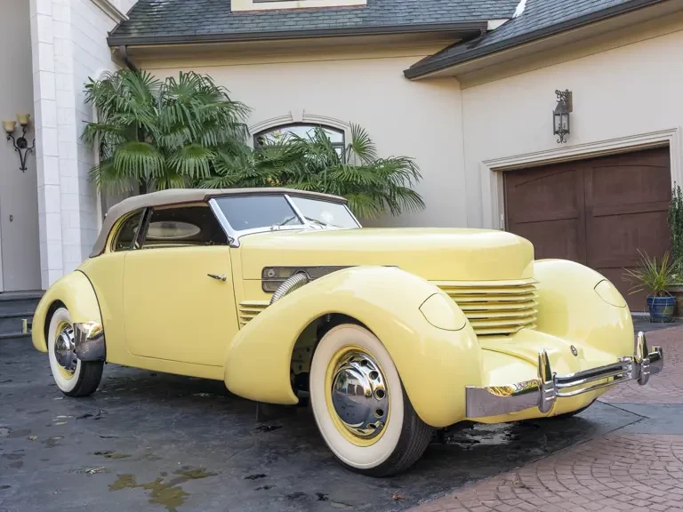 1936 Cord 810 & 812 - Image 10 of 31
