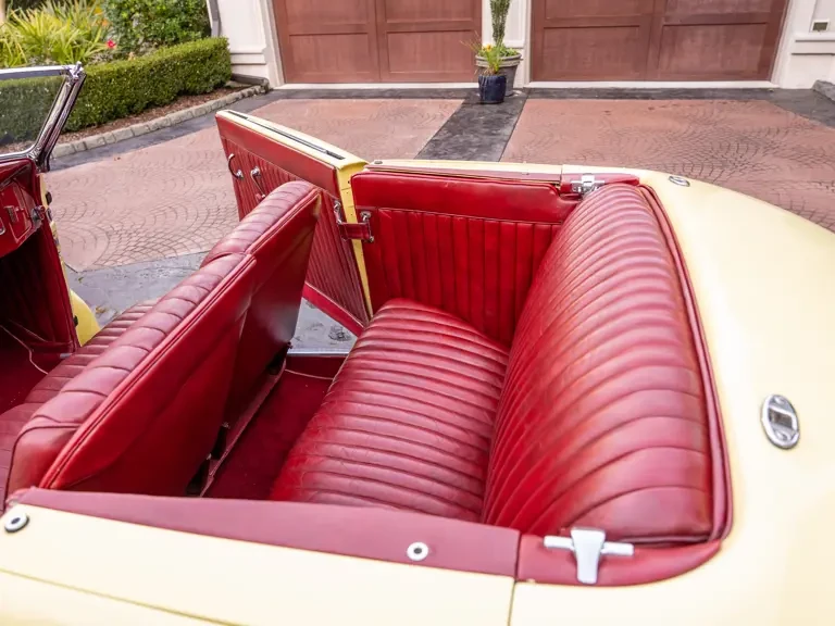 1936 Cord 810 & 812 - Image 24 of 31