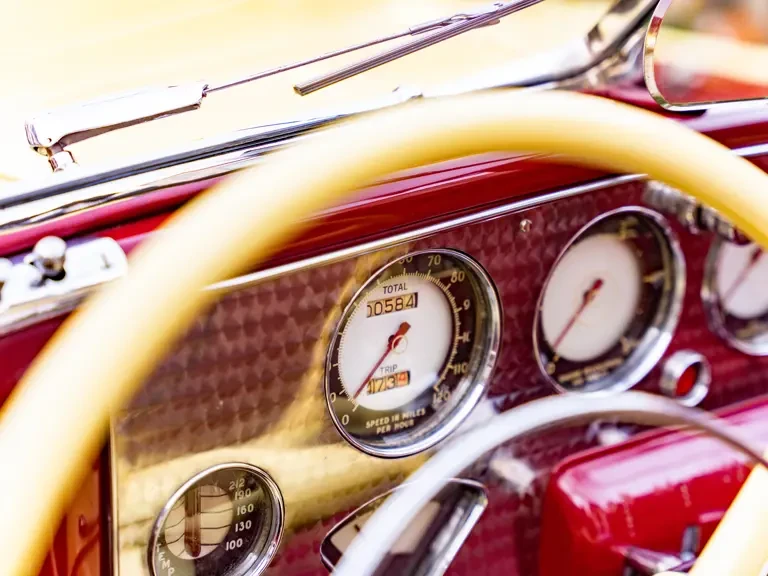 1936 Cord 810 & 812 - Image 15 of 31