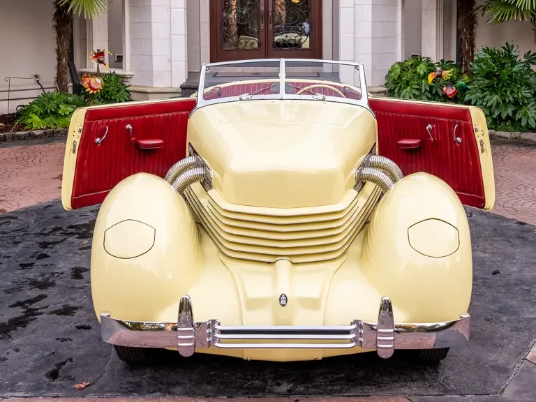 1936 Cord 810 & 812 - Image 29 of 31