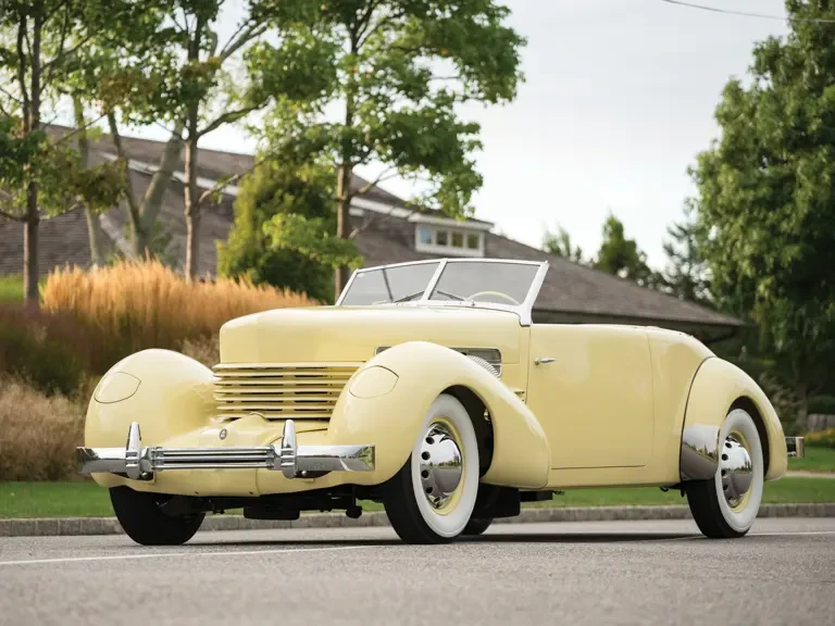 1936 Cord 810 & 812 - Image 2 of 20