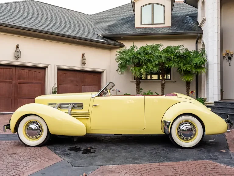 1936 Cord 810 & 812 - Image 6 of 31