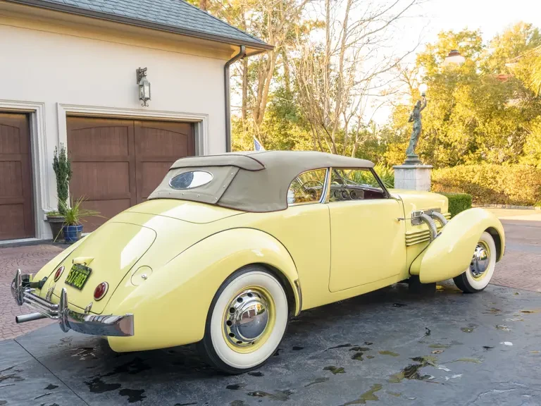 1936 Cord 810 & 812 - Image 3 of 31