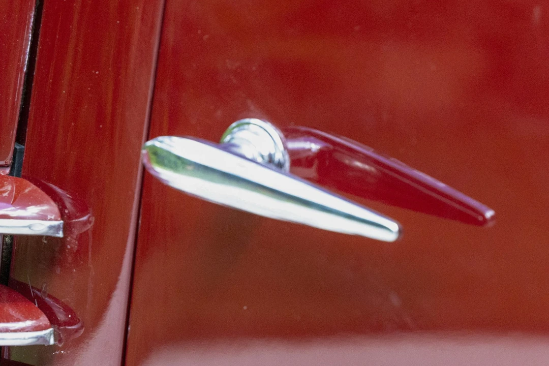 1936 Cord 810 & 812 - Image 29 of 31