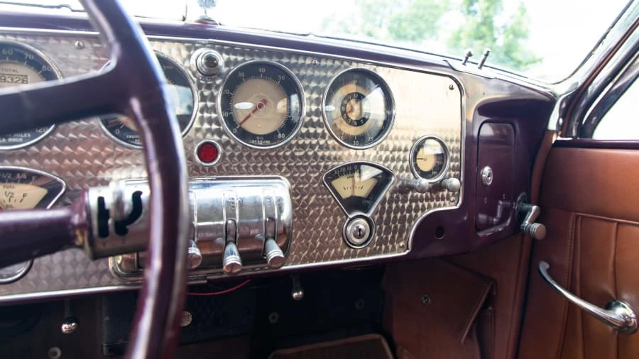 1936 Cord 810 & 812 - Image 10 of 13