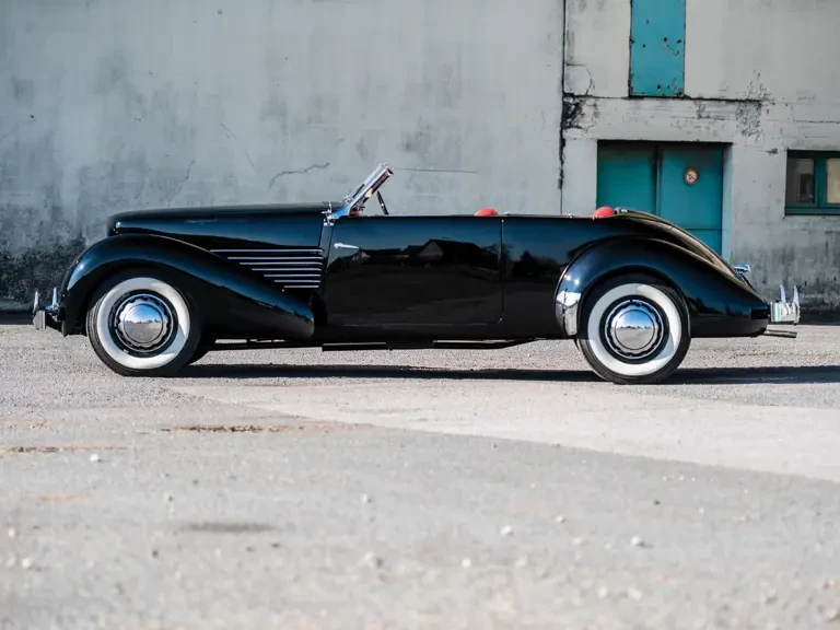 1936 Cord 810 & 812 - Image 6 of 28