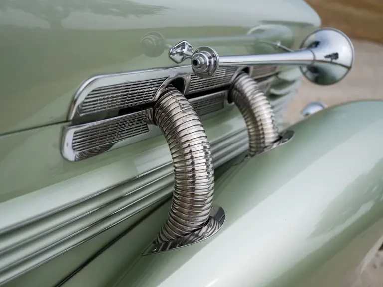 1936 Cord 810 & 812 - Image 15 of 31