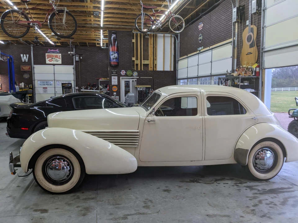 1936 Cord 810 & 812 - Image 10 of 31