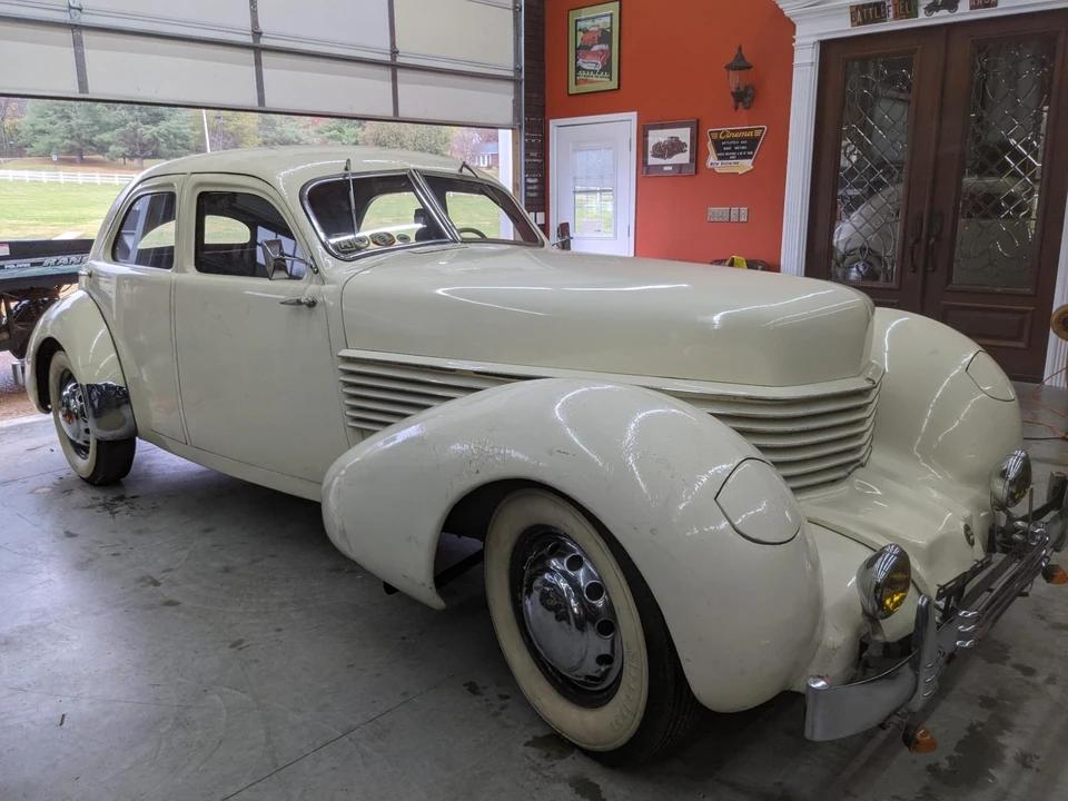 1936 Cord 810 & 812 - Image 16 of 31