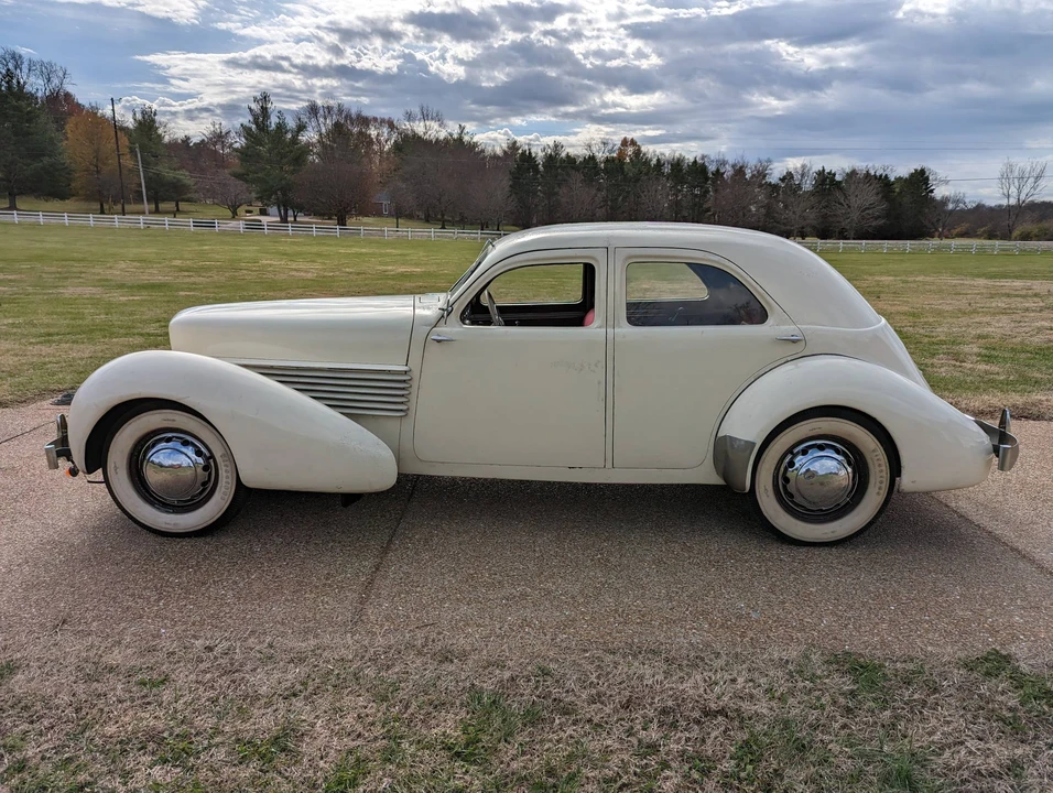 1936 Cord 810 & 812 - Image 3 of 31