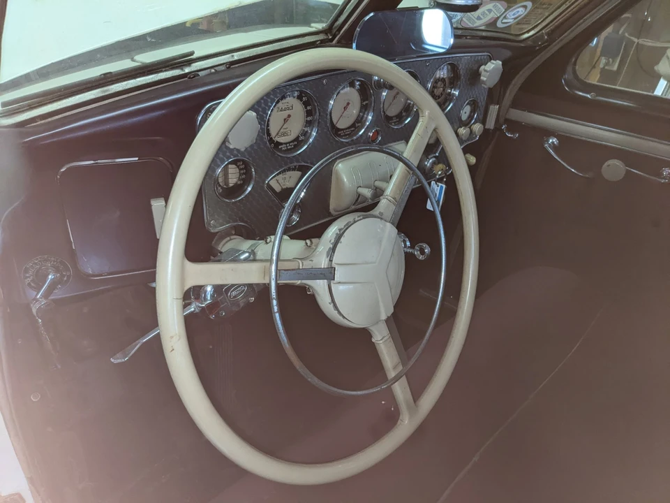 1936 Cord 810 & 812 - Image 31 of 31
