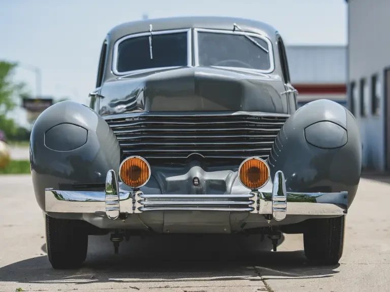 1936 Cord 810 & 812 - Image 6 of 19
