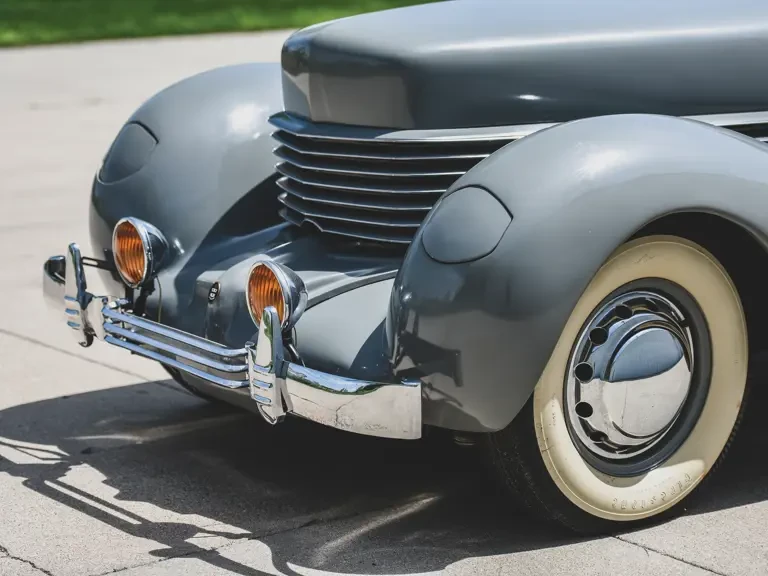 1936 Cord 810 & 812 - Image 7 of 19