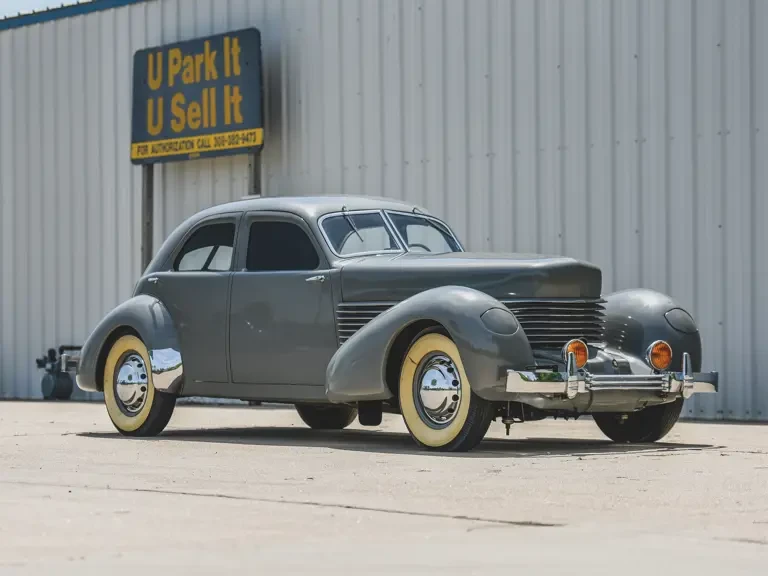 1936 Cord 810 & 812 - Image 2 of 19
