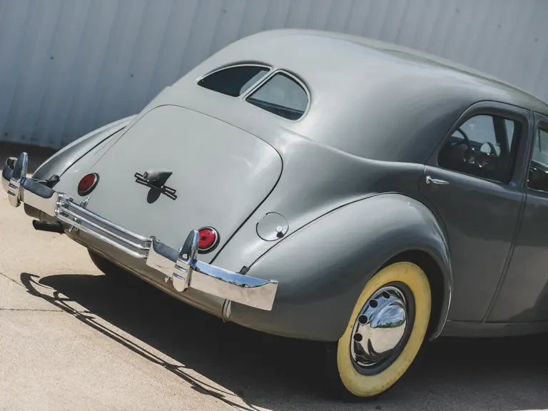1936 Cord 810 & 812 - Image 11 of 19